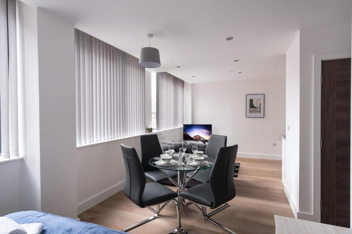 Zeni, Alexandra Rise Smart Apartamento Manchester
